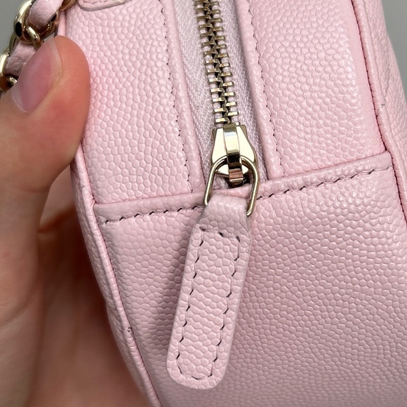 Chanel round clutch with chain - Picture 5 of 9